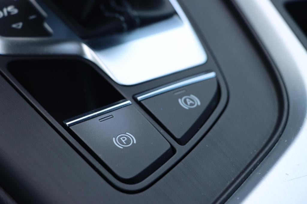 Audi A4 avant 35 tfsi s edition 150pk s tronic