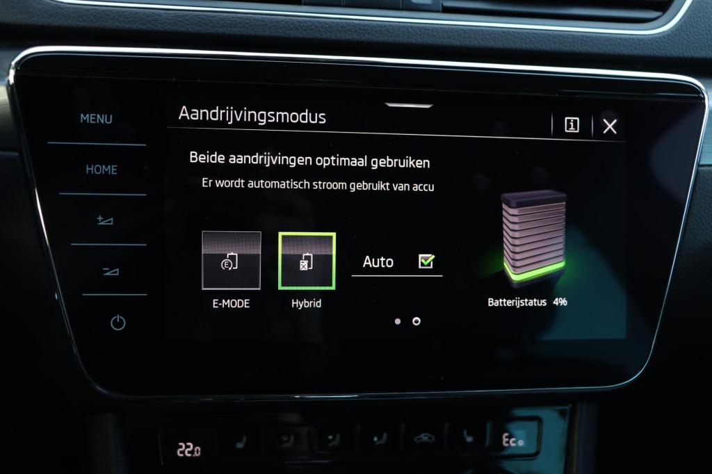 Skoda Superb combi 1.4 ehybrid style 218pk dsg6 | soh 93,1% |