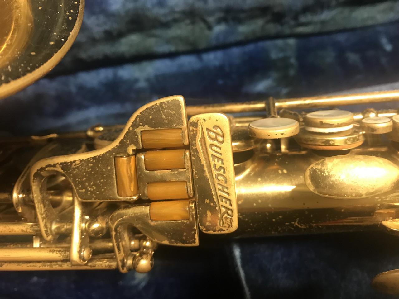 BUESCHER ARISTOCRAT ALT SAXOFOON