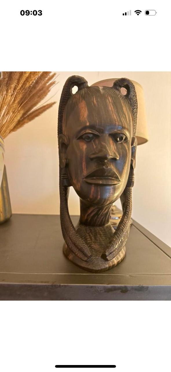Ebben-houten buste Afrikaanse vrouw