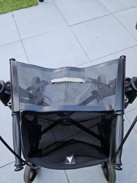 Zeer nette donkergrijze topro troja rollator lichtgewicht