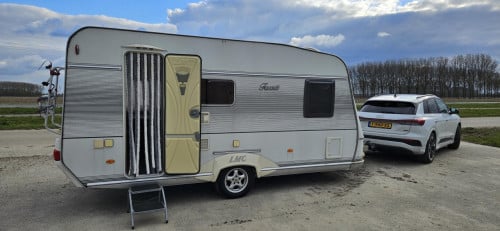 Mooie LMC caravan, 2e eigenaar