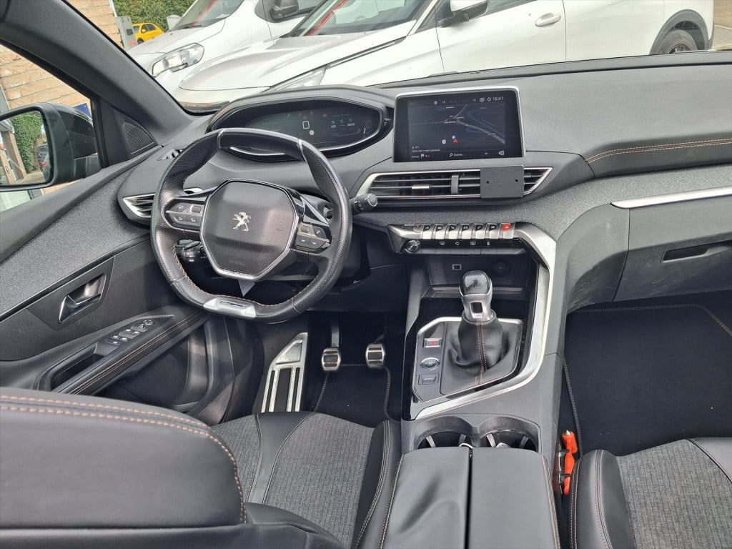 Peugeot 5008 1.2 pt 130pk s&s gt-line 7p navigatie | trekhaak | apple carpl