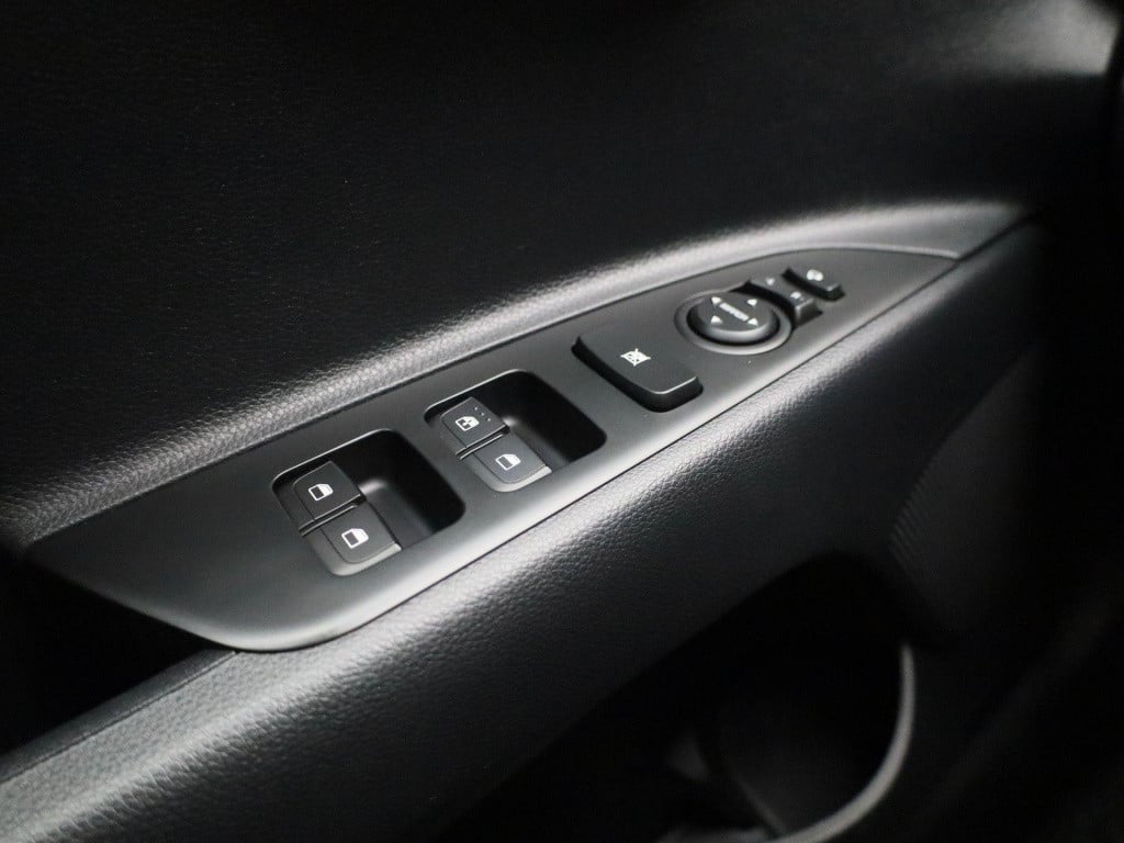 Kia Stonic 1.0 t-gdi mhev dynamicline | lmv | parkeer sensoren | cruise con