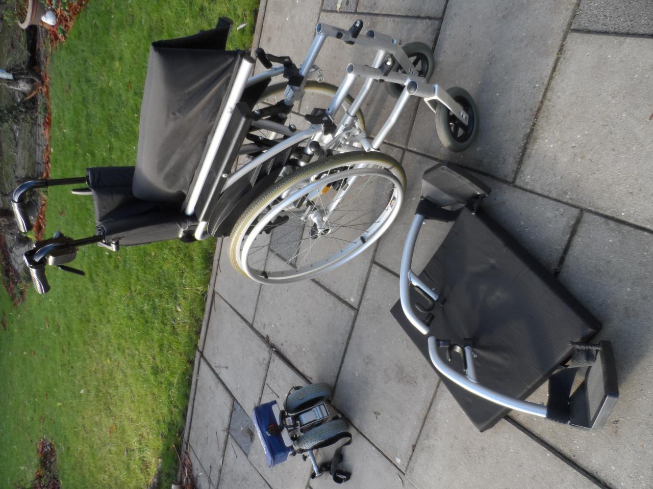 EXEL Vanos Click en Go Lite rolstoel met hulpondersteuning