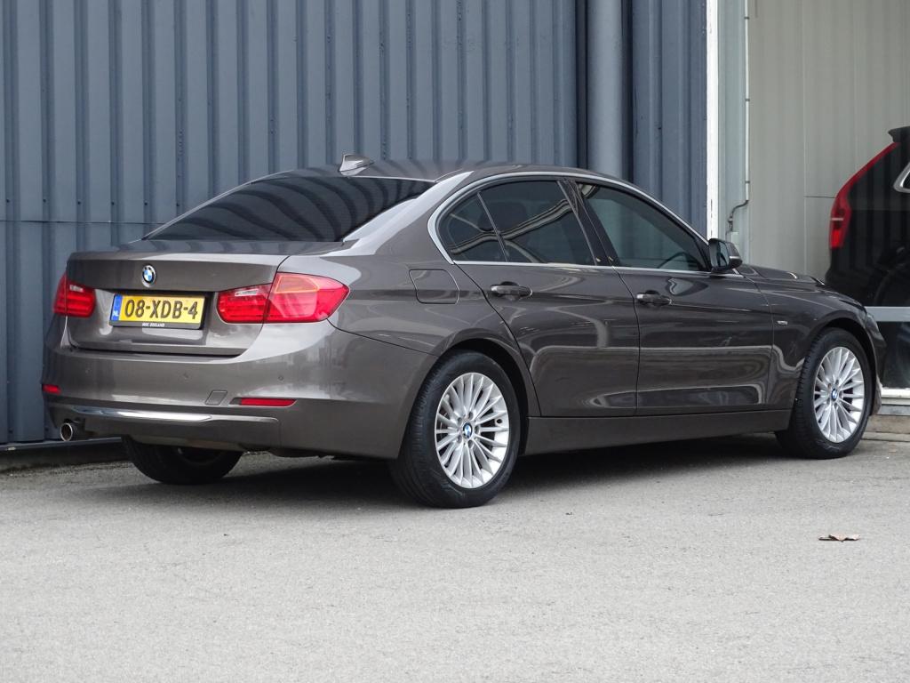 BMW 3-serie 320i high executive automaat | leder