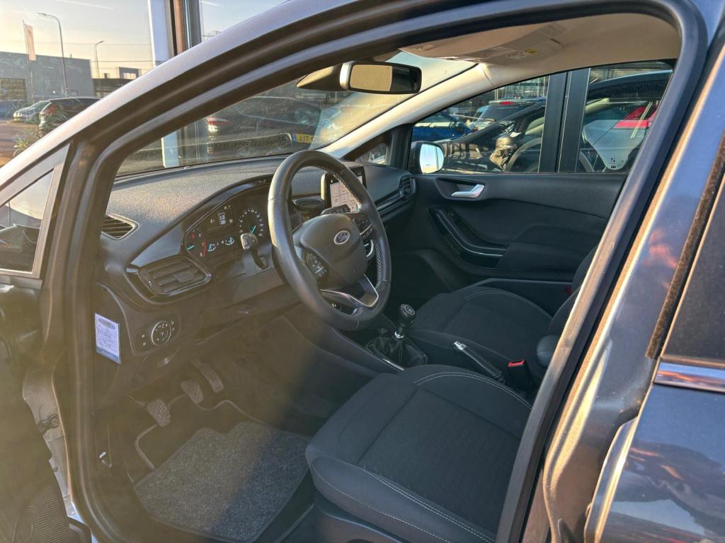 Ford Fiesta ecoboost 100pk 5dr titanium, trekhaak, carplay, winterpaket