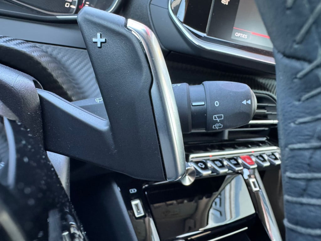 Peugeot 2008 1.2 puretech allure