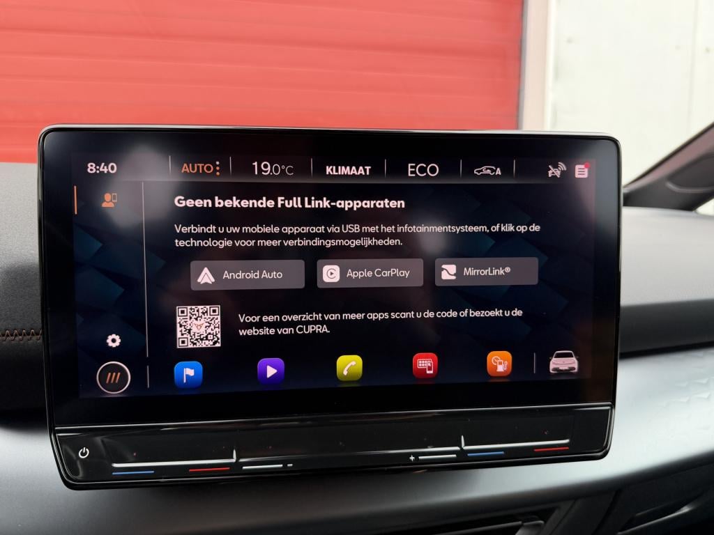 Cupra Born business one 62 kwh | carplay | pdc | rijklaar inclusief 1 jaar 