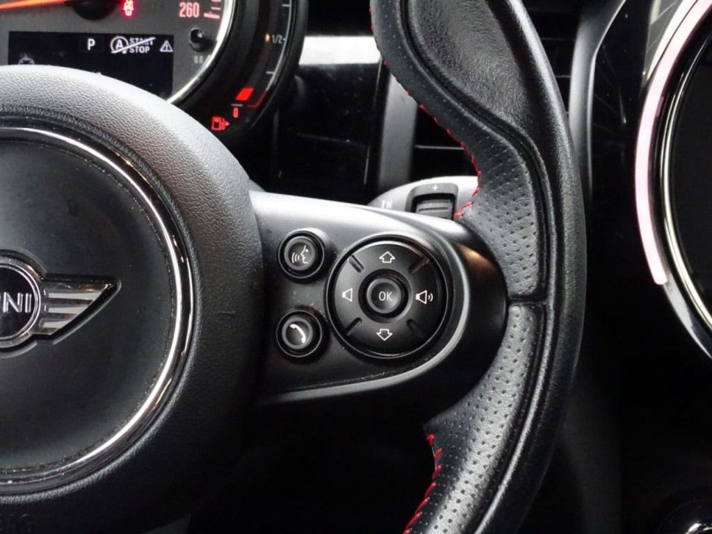 Mini Cooper mini 1.5 serious business automaat | jcw pack | king's cross