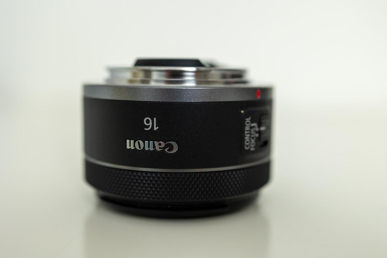 Canon RF 16 mm STM Ultra Groothoek lens