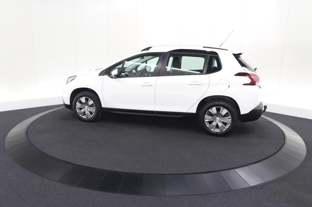 Peugeot 2008 puretech 110 blue lion | trekhaak | apple carplay | navigatie 