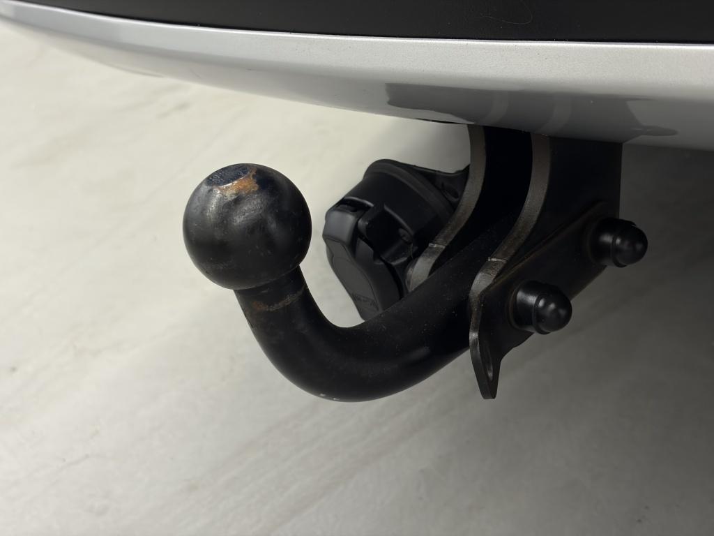 Toyota Rav4 2.5 hybrid style