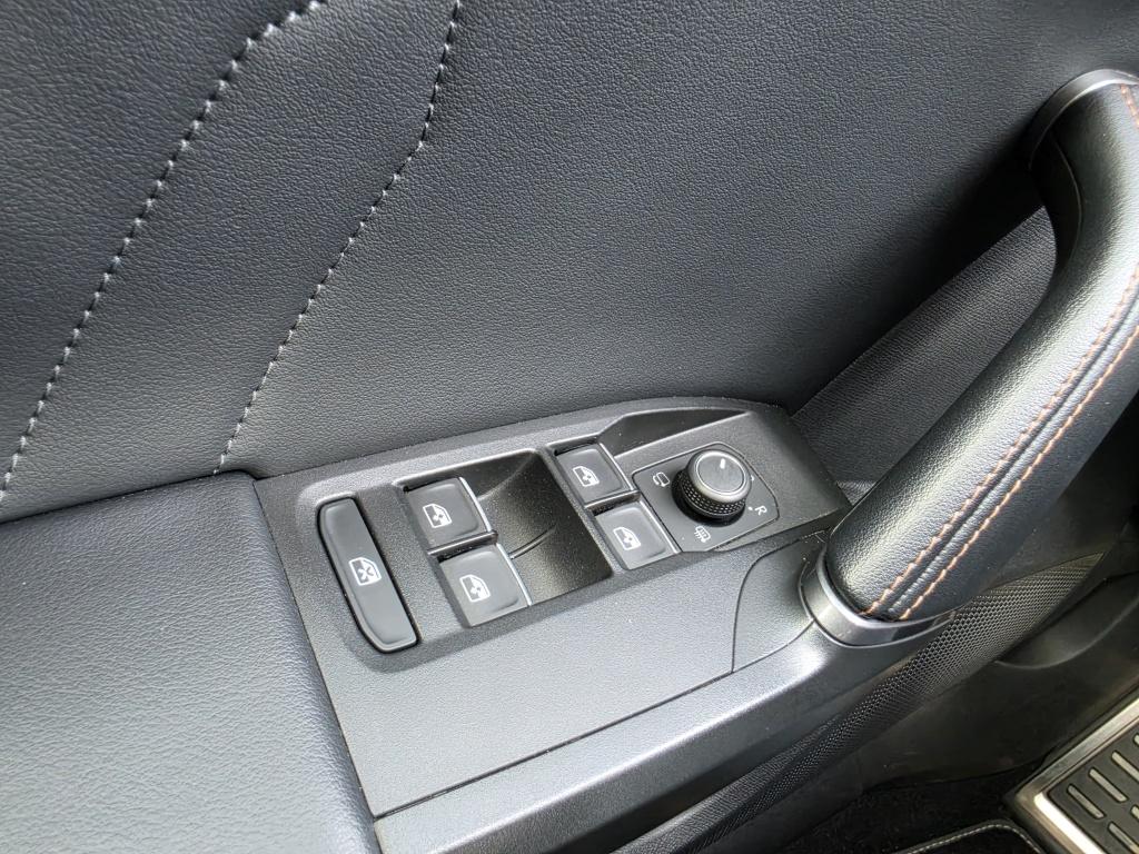 Cupra Leon Sportstourer vz e-hybrid