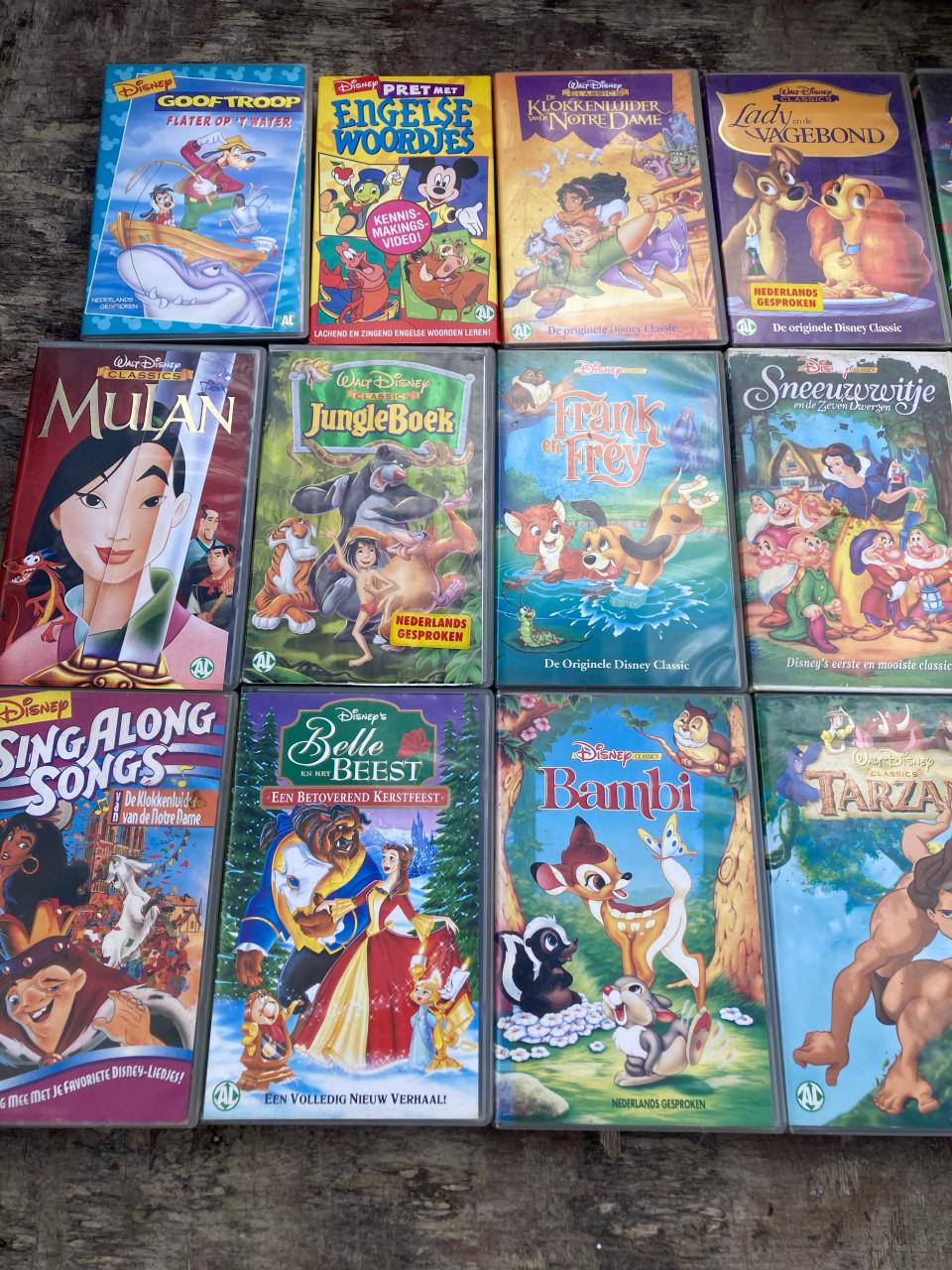 Te koop: 20 Walt Disney VHS videobanden