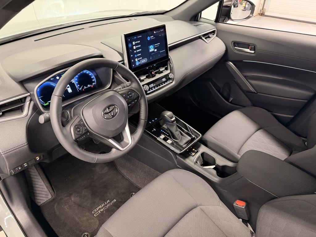 Toyota Corolla Cross hybrid 140 dynamic| adapt. cruise| stoel/stuur verw.| 
