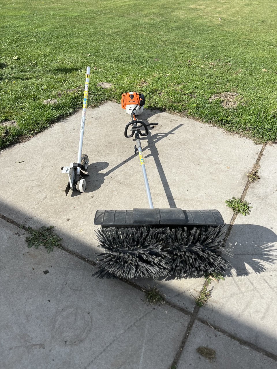 Stihl Combi tool inclusief borstel en kantensnijder