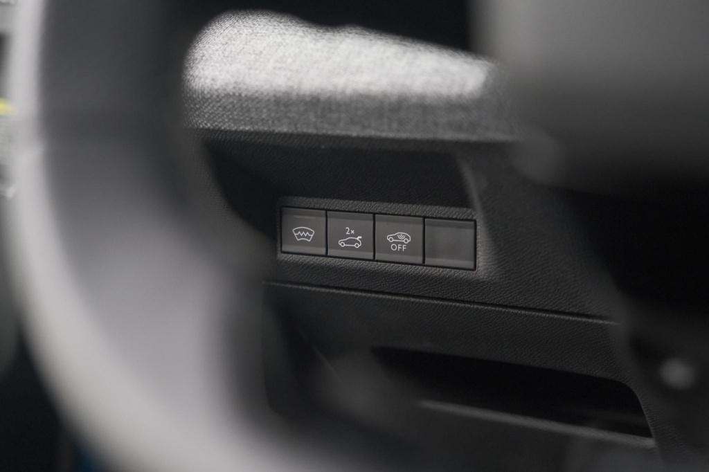 Peugeot 5008 1.2 hybrid 136 gt 7p | 360 camera | panoramadak | elektrische 