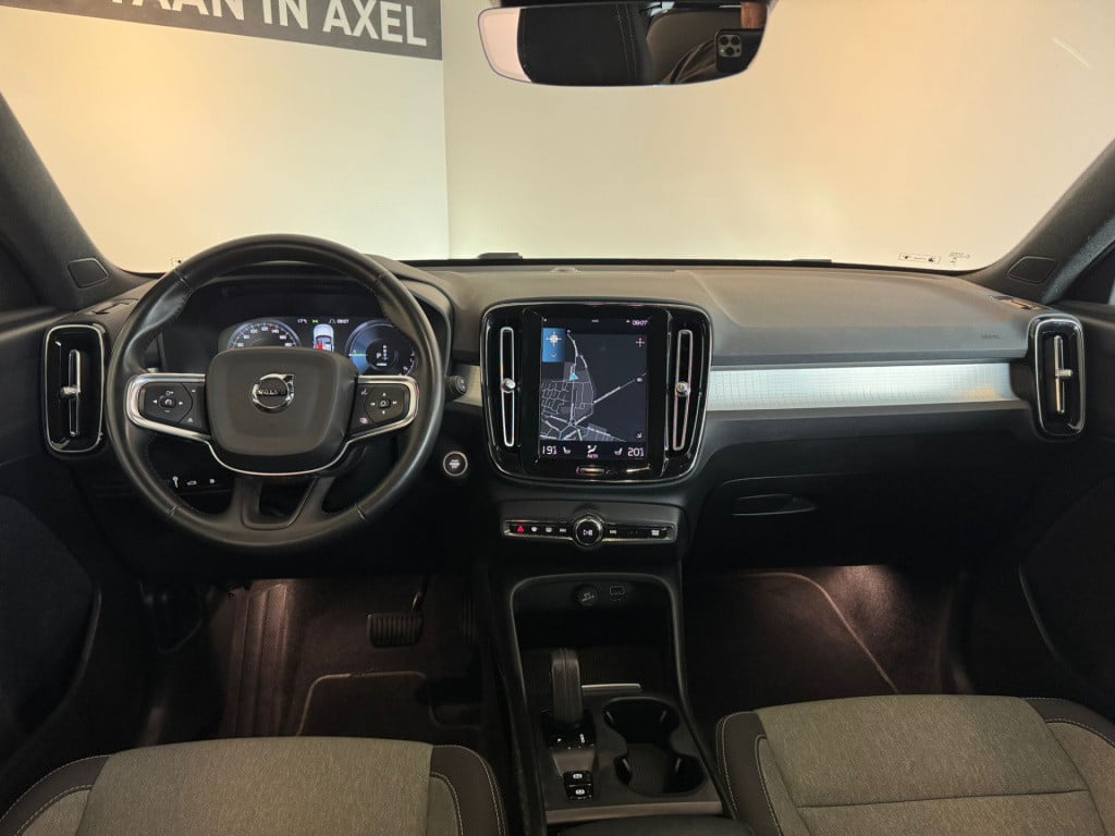 Volvo XC40 1.5 t4 recharge inscription expression