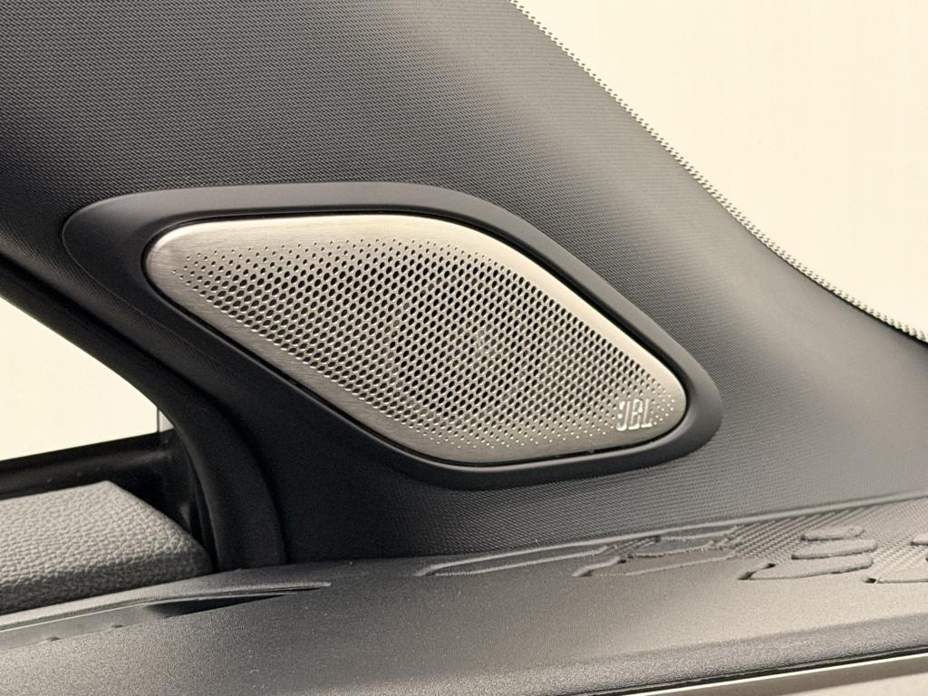 Toyota C-hr 2.0 hybrid 200 exec jbl audio - panoramadak - memory