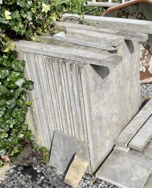 Te Koop: 20 stuks grijze natuursteen tegels 80x80x3cm