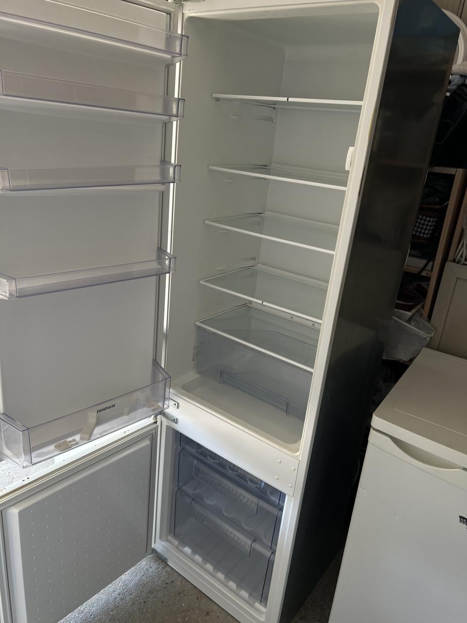 Bosch / constructa inbouw koel vriescombinatie Koelkast vriezer 178x54 cm.