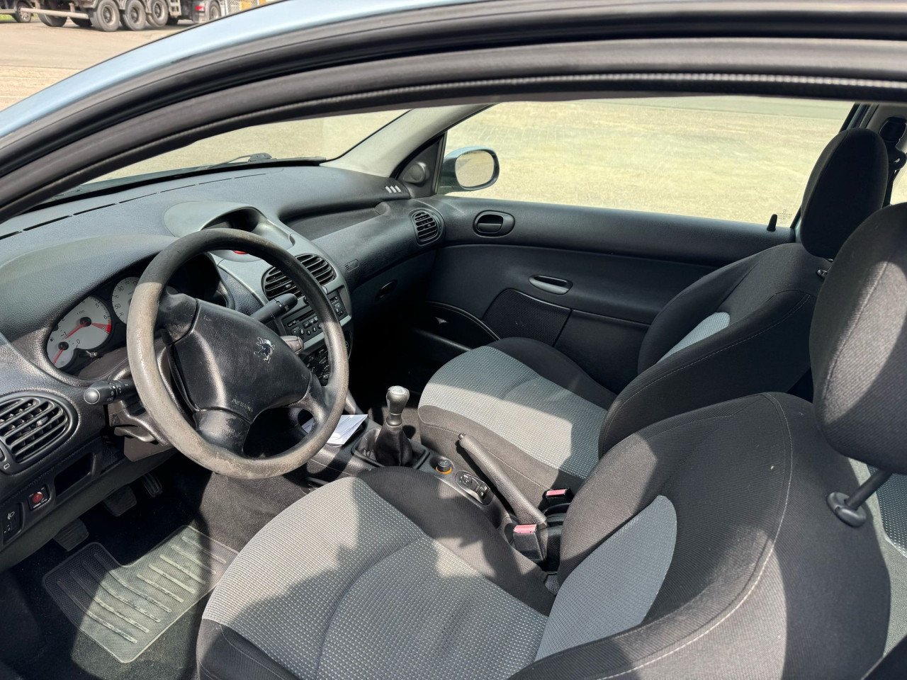 Peugeot 206 bj 2004 1000 euro