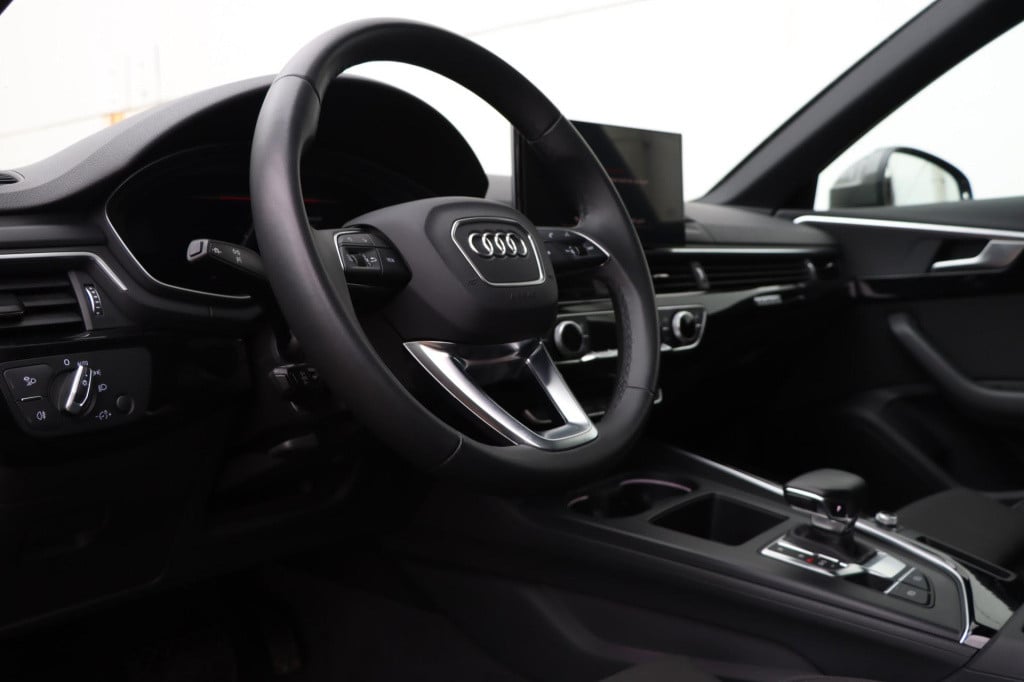 Audi A4 avant 40 tfsi quattro s edition competition 204pk