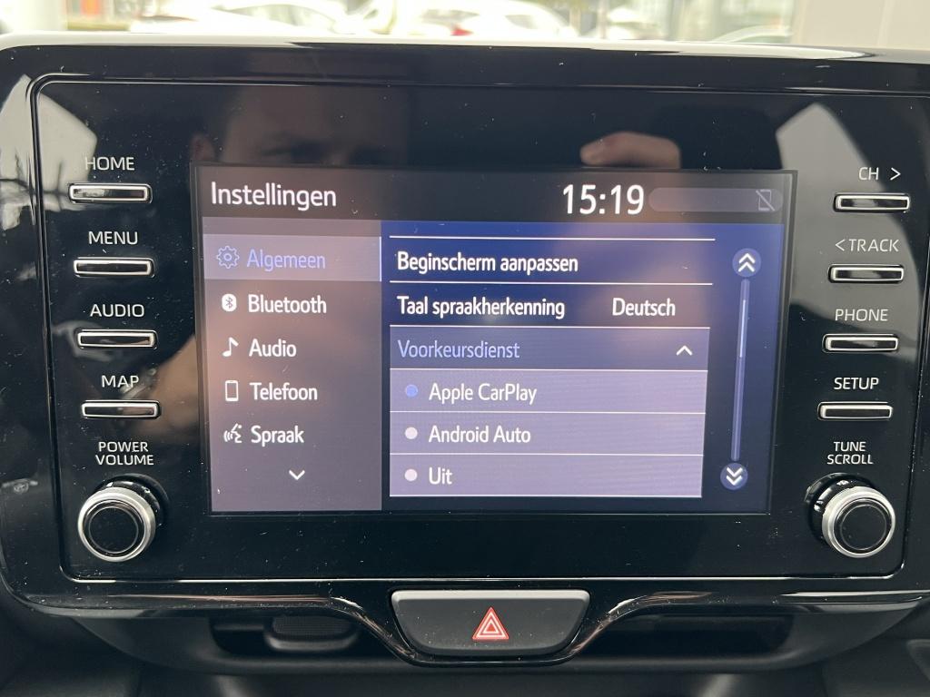 Toyota Yaris 1.5 hyb. 115 first | stoelverwarming | all seasonbanden