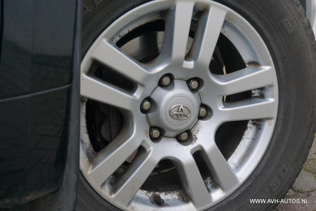 Toyota Land Cruiser 3.0 d-4d-f vx window van
