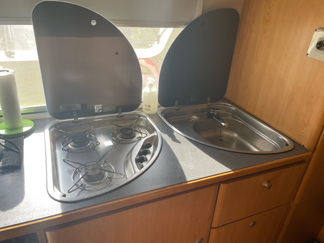 Mooie 6-persoonscamper fiat knaus opbouw