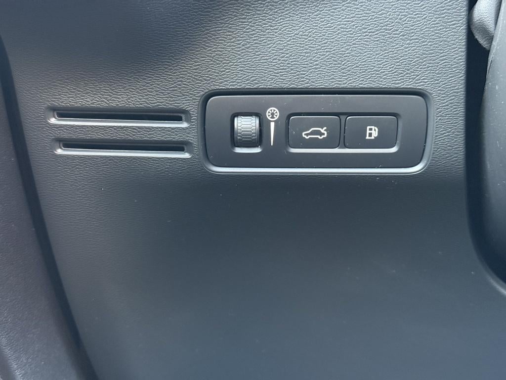 Volvo XC40 t4 211pk recharge plus dark| panodak| camera| h&k sound| elek.