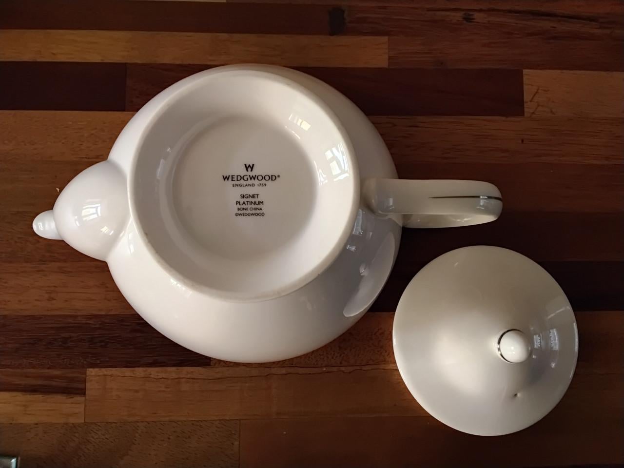 Wedgwood theepot signet platinum