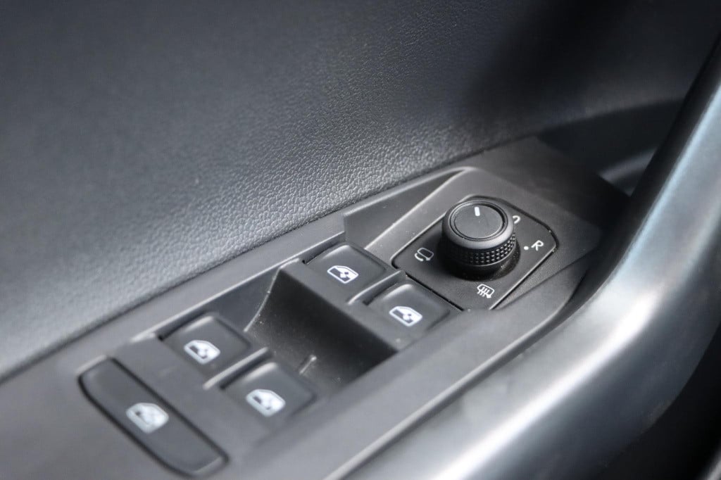 Volkswagen Polo 1.0 tsi life edition | pano | led | lmv