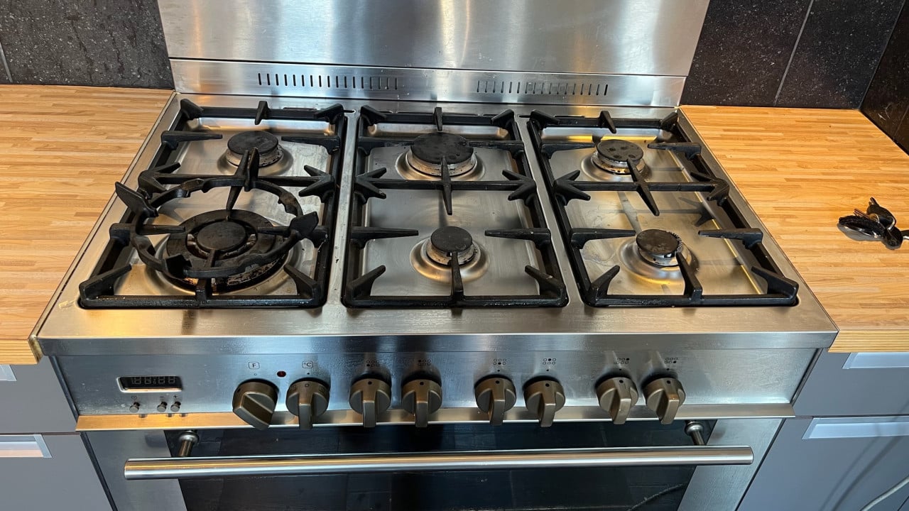 Profi, groot gasfornuis met oven, 6 pitten