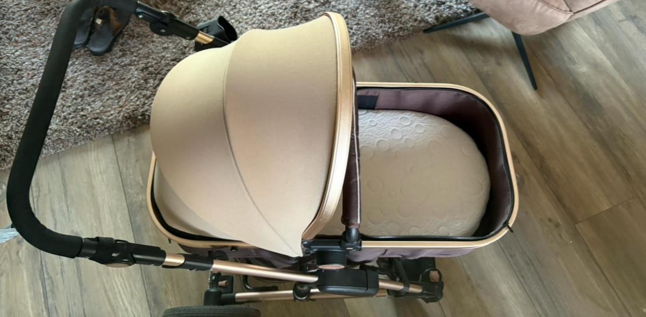 Kinderwagen met Reiswieg (los te koppelen) van Mio Amore