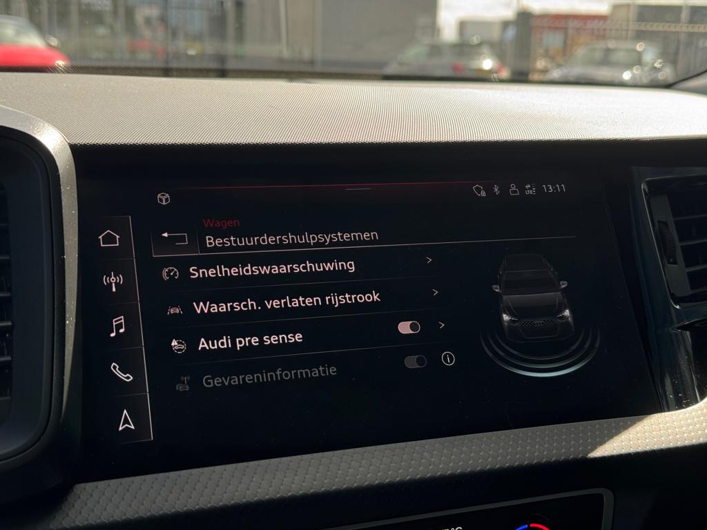 Audi A1 Sportback 25 tfsi edition s- line * carplay * led * automaat