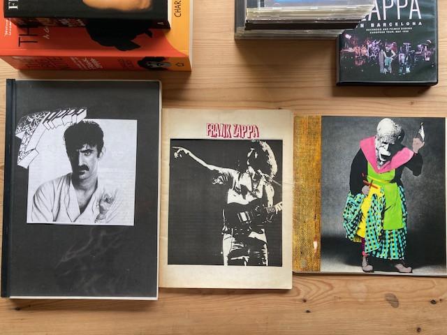 ZAPPA : CD's, DVD en boeken/naslagwerken over de artiest en zijn muziek.