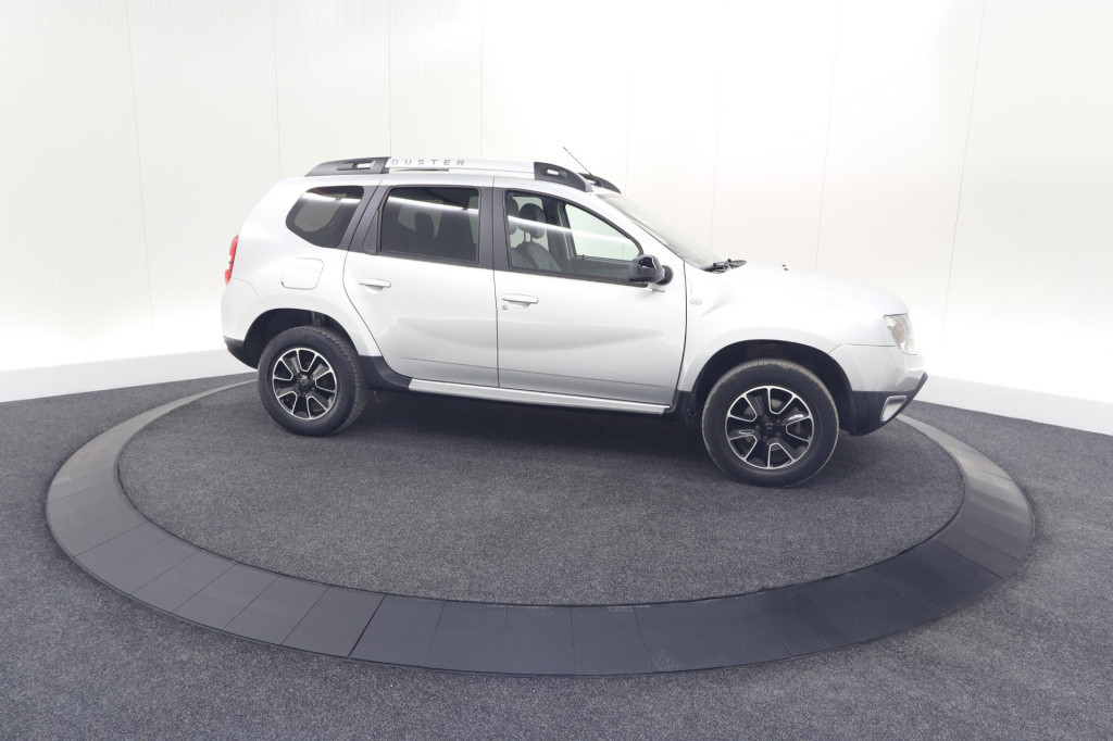 Dacia Duster tce 120 4x2 blackshadow | trekhaak | camera | navigatie | park