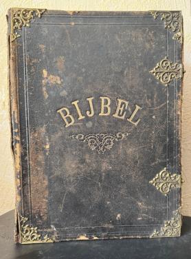 Te koop antieke statenbijbel uit 1638