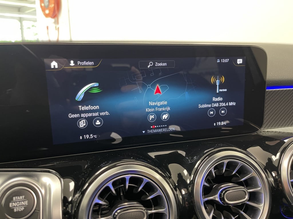 Mercedes-Benz Glb 200 amg line 7p. | 4x isofix | pano | burmester | 360 cam