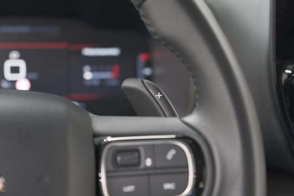 Citroen C5 Aircross 1.2 hybrid 136 plus | camera | navigatie | parkeersenso