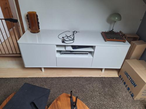 GRATIS OPHALEN Televisie meubel Ikea