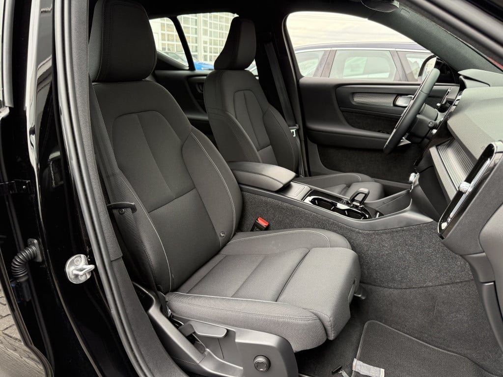 Volvo XC40 recharge twin plus 409pk 1e eigenaar