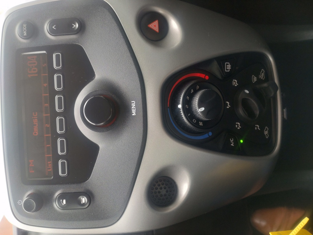 Peugeot 108 1.0 e-vti blue lion