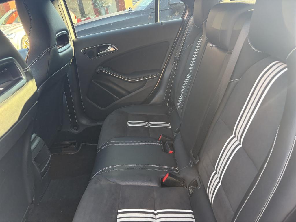 Mercedes-Benz A-Klasse 200 amg sport edition automaat