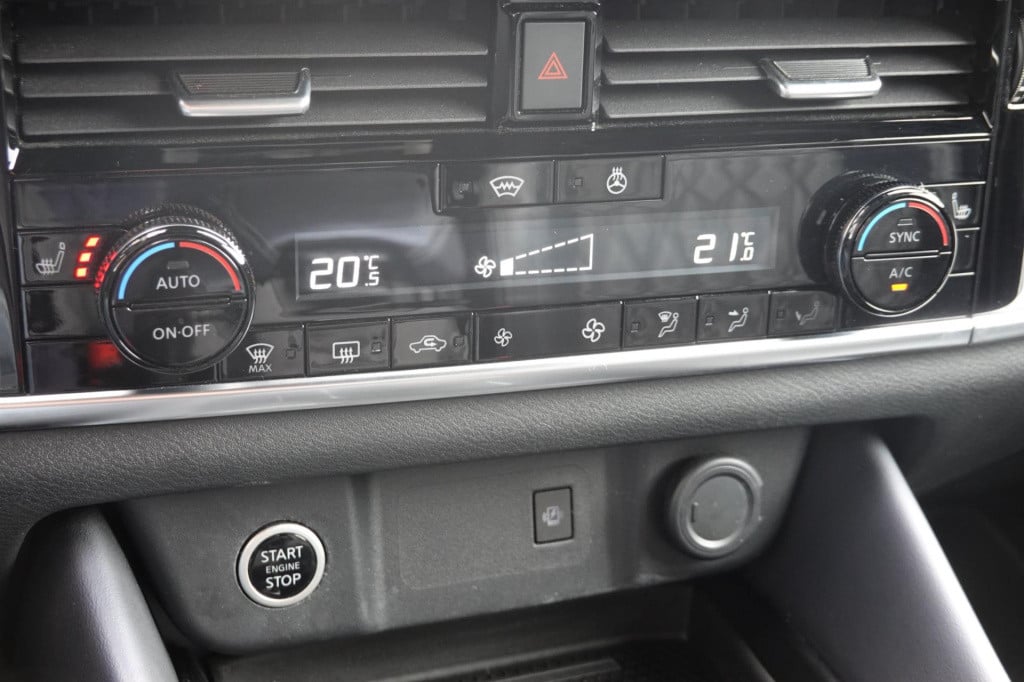 Nissan Qashqai 1.3 mhev xtronic tekna 1.3 dig-t benzine 158 pk