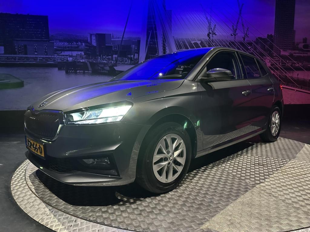 Skoda Fabia 1.0 tsi business edition *navi*appconnect*camera*clima
