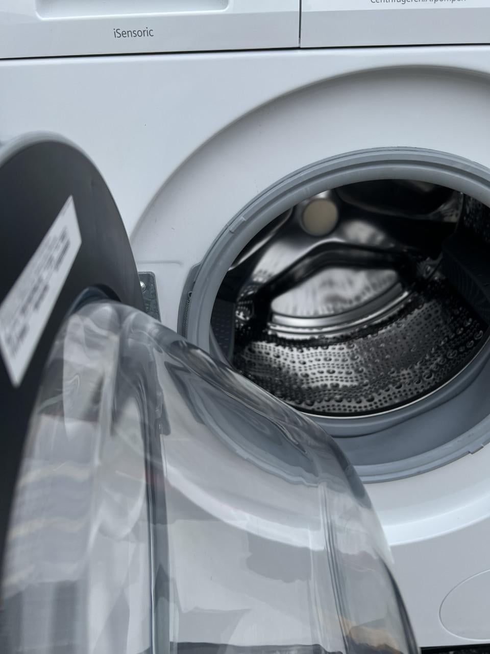 Siemens iQ300 Wasmachine 8 kg. 1400 rpm. 3 jaar oud als nieuw
