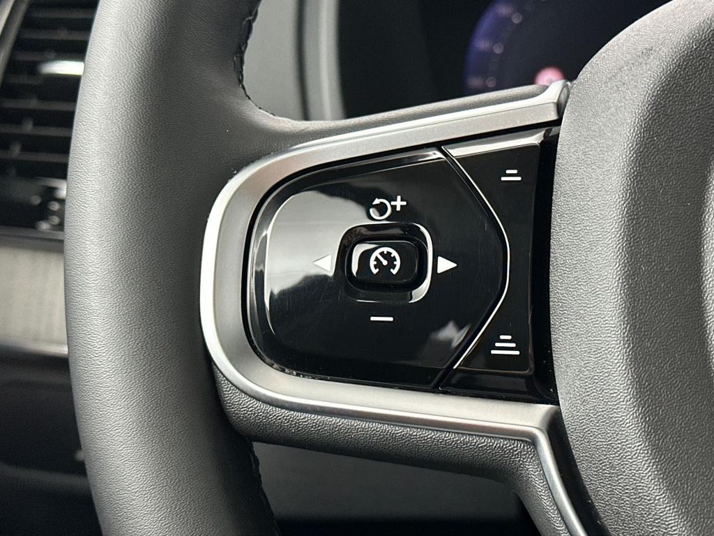 Volvo XC90 t8 455pk recharge ultra dark| full options!! b&w | luchtvering